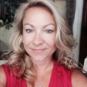 Meet your Posher, Gina